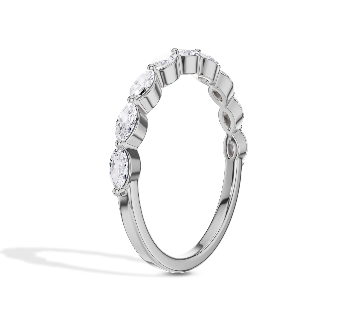 White gold luxury diamond ring