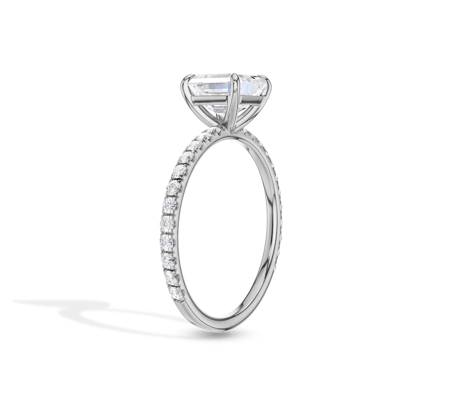 Luxury white gold diamond ring