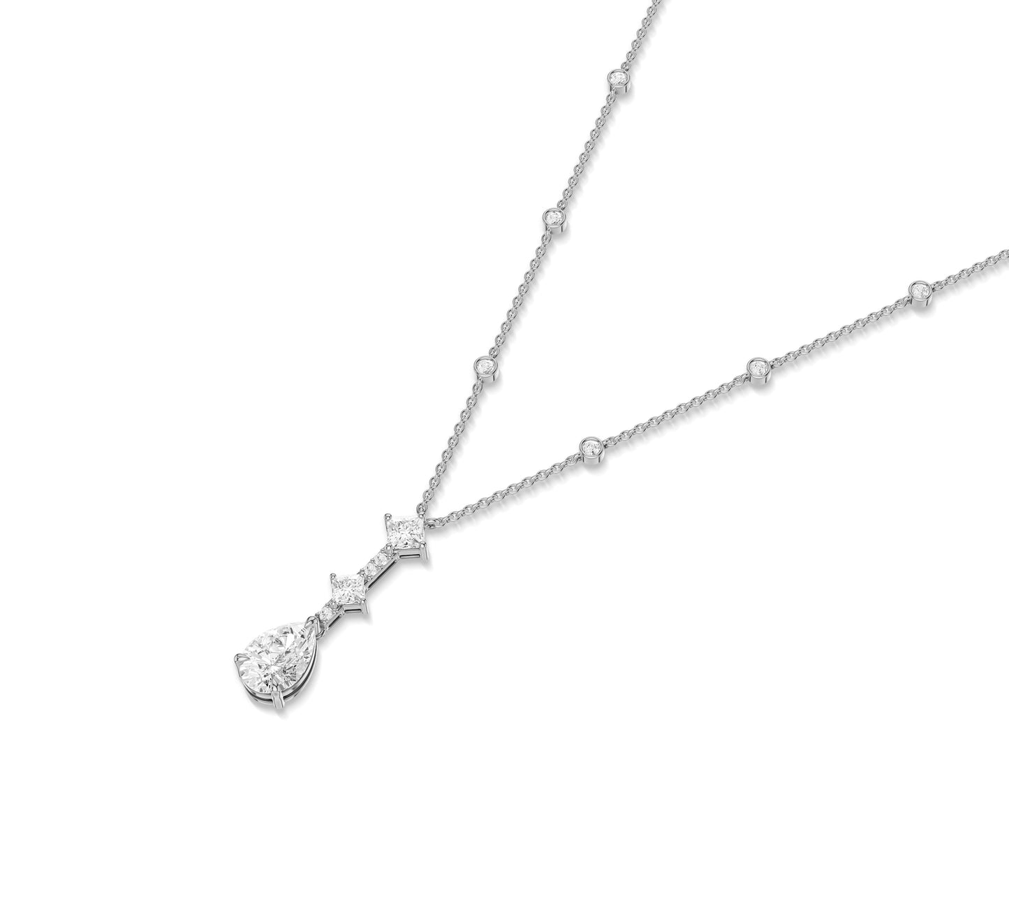 Floating diamond necklace with modern simplicity