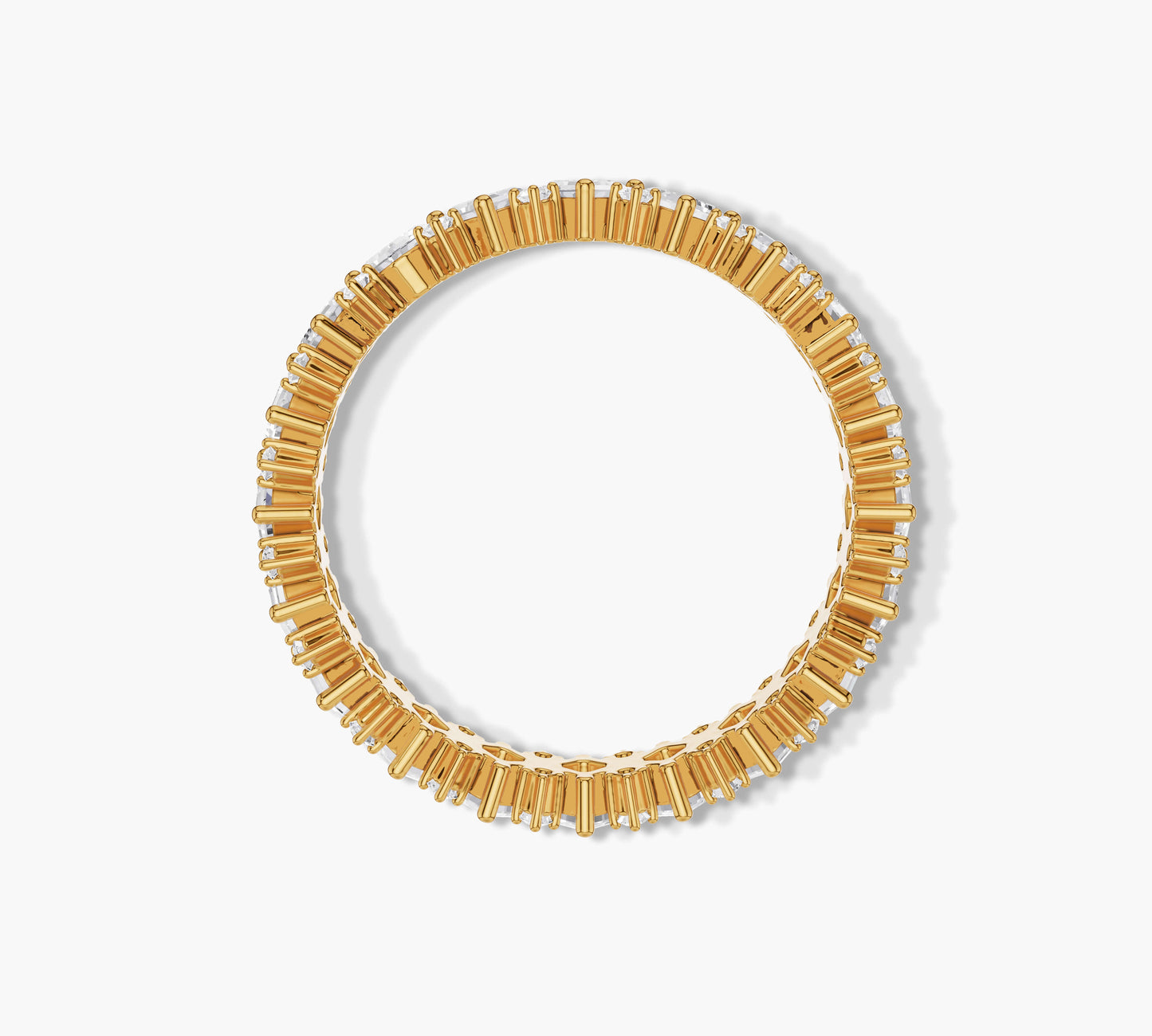 Dual-shape diamond ring in gold setting