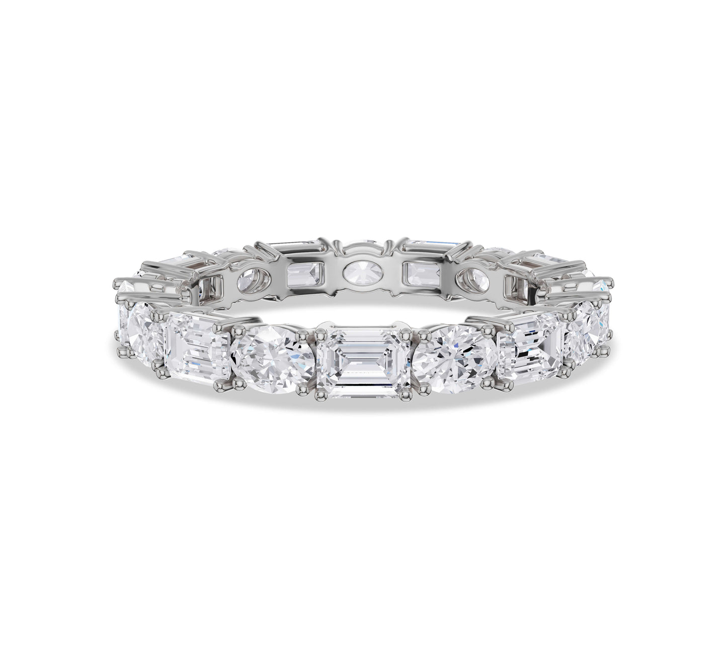 Custom diamond ring in gold