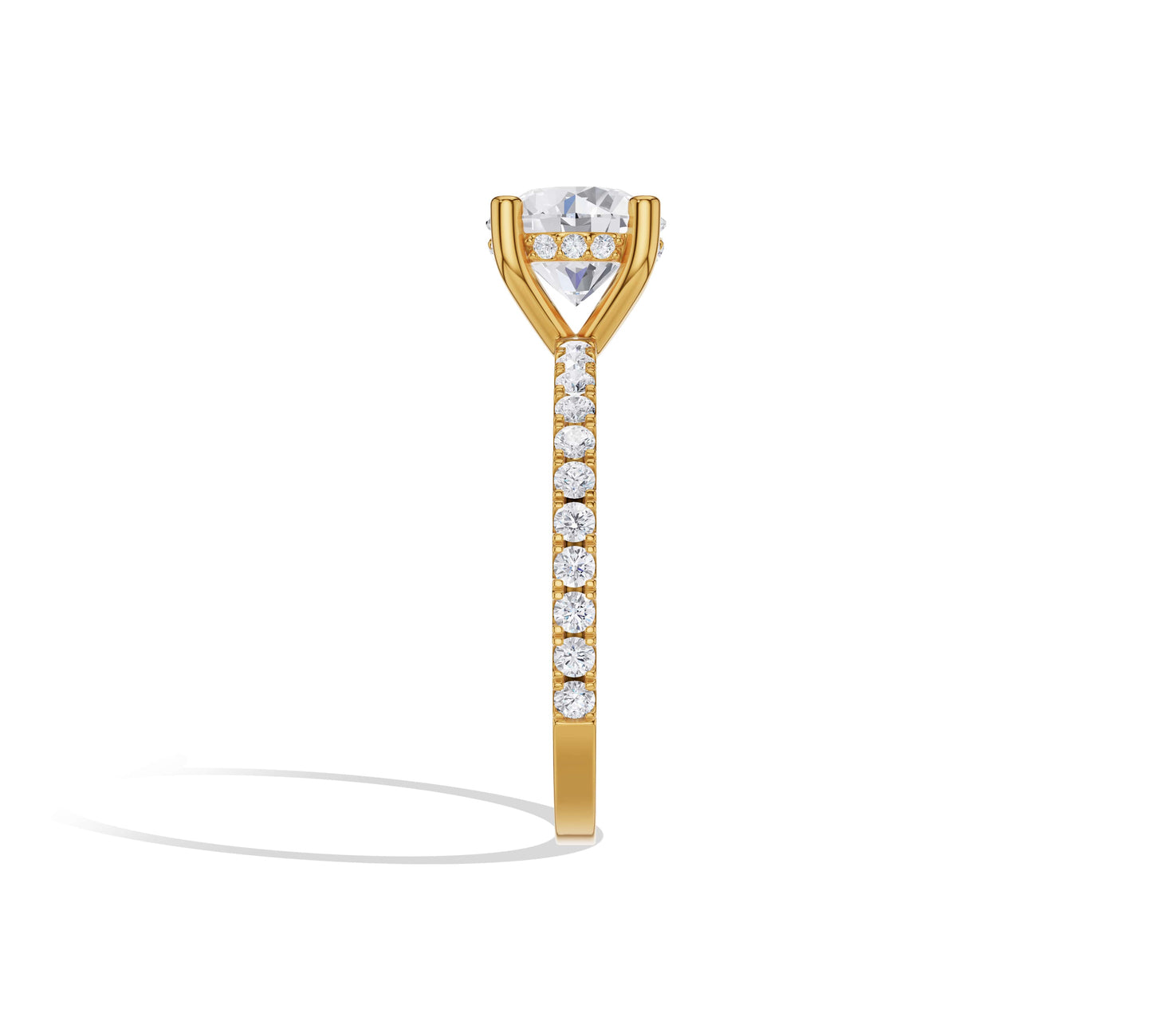 Classic yellow gold ring with brilliant round solitaire