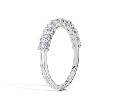Stunning wedding band with diamonds