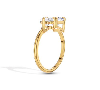 Romantic 14K yellow gold ring featuring square and heart cuts