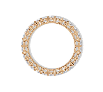 Round diamond ring perfect for engagement or anniversary