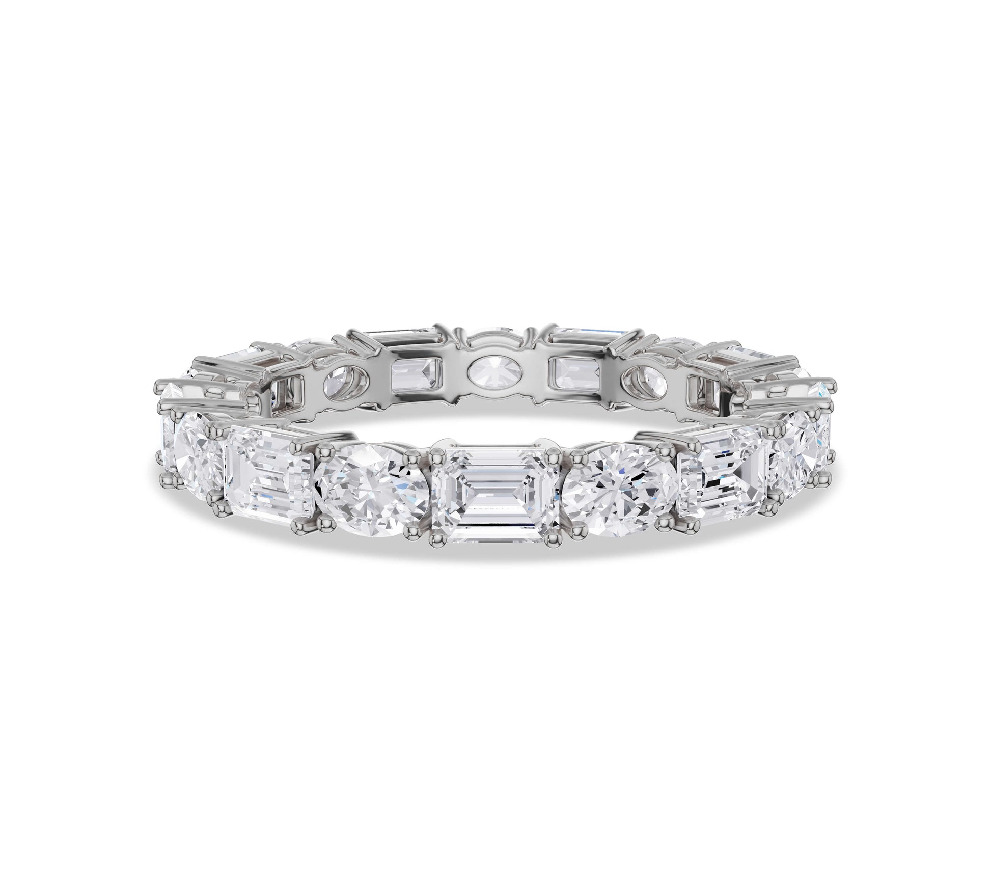 Custom diamond ring in gold