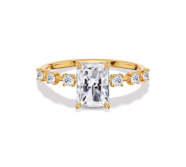 Radiant Diamond ring with Round Side Stones