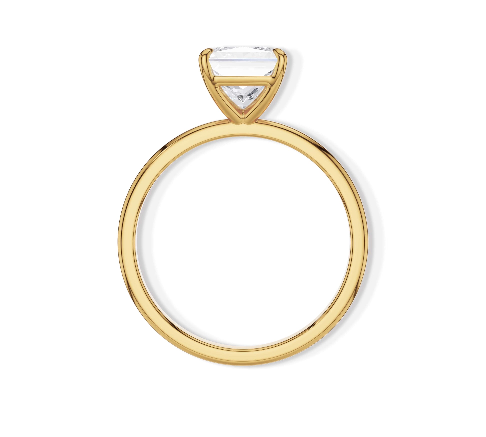 Elegant yellow gold princess cut diamond ring