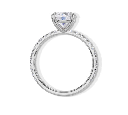 Radiant round diamond ring for classic elegance