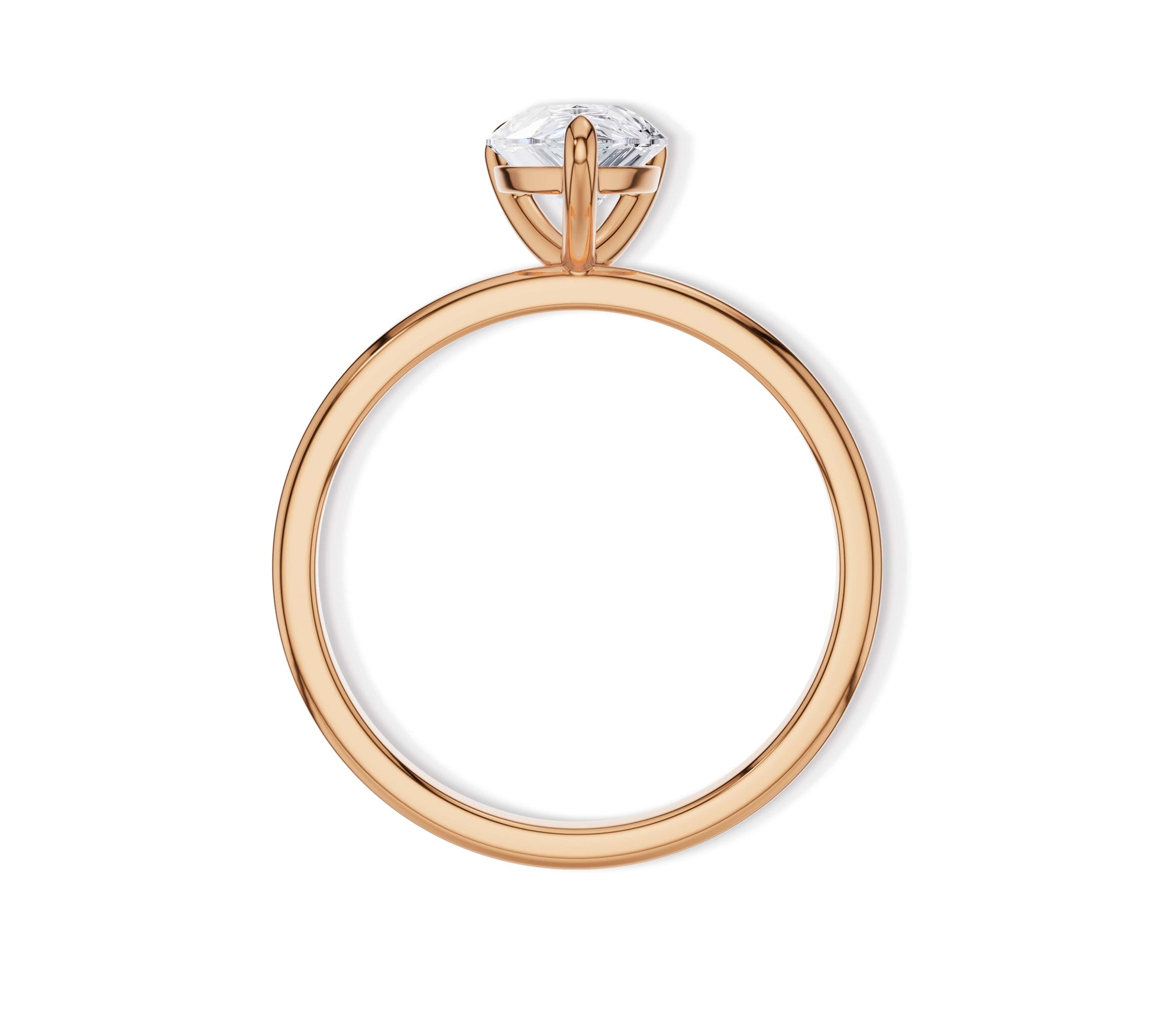 Sparkling rose gold ring with pear diamond