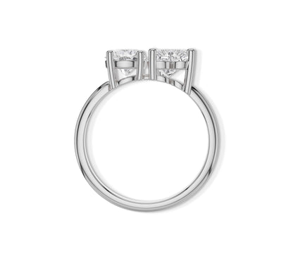 moissanite toi et moi ring​