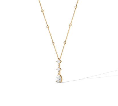 Yellow gold chain with bezel diamond stations