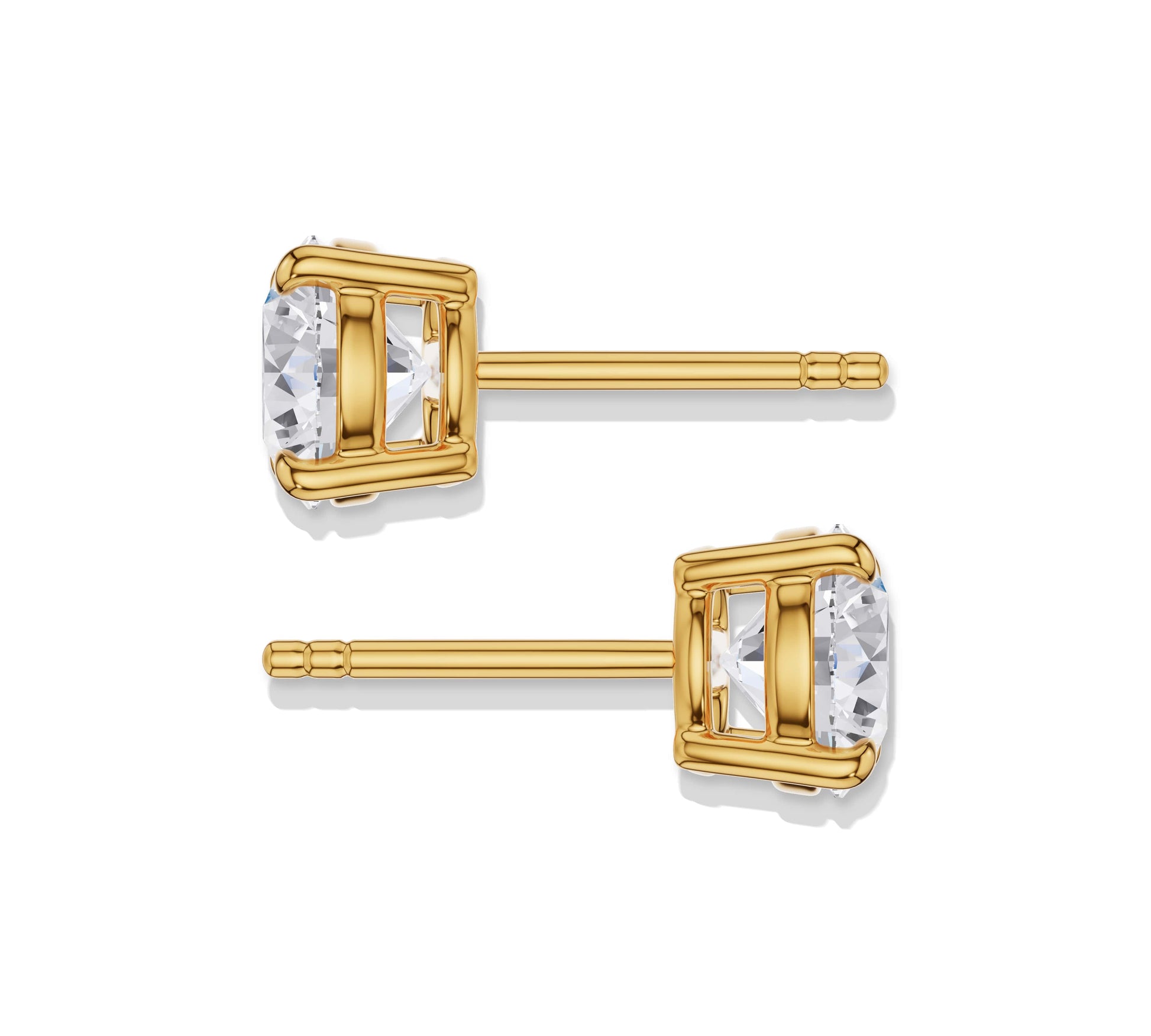 Romantic round diamond studs