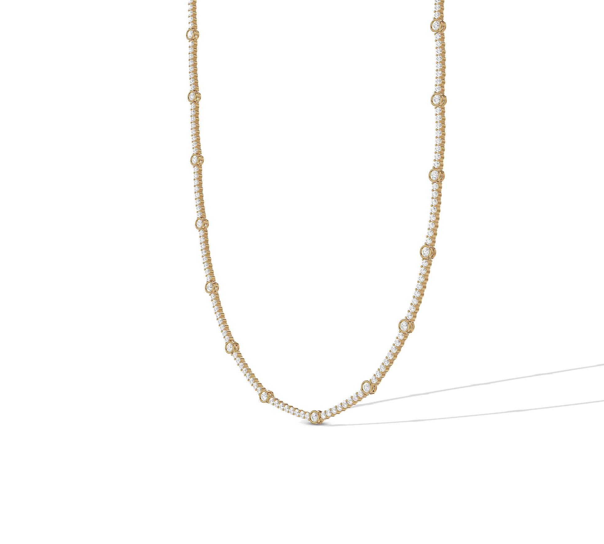 Elegant diamond layering necklace in sustainable 14K yellow gold