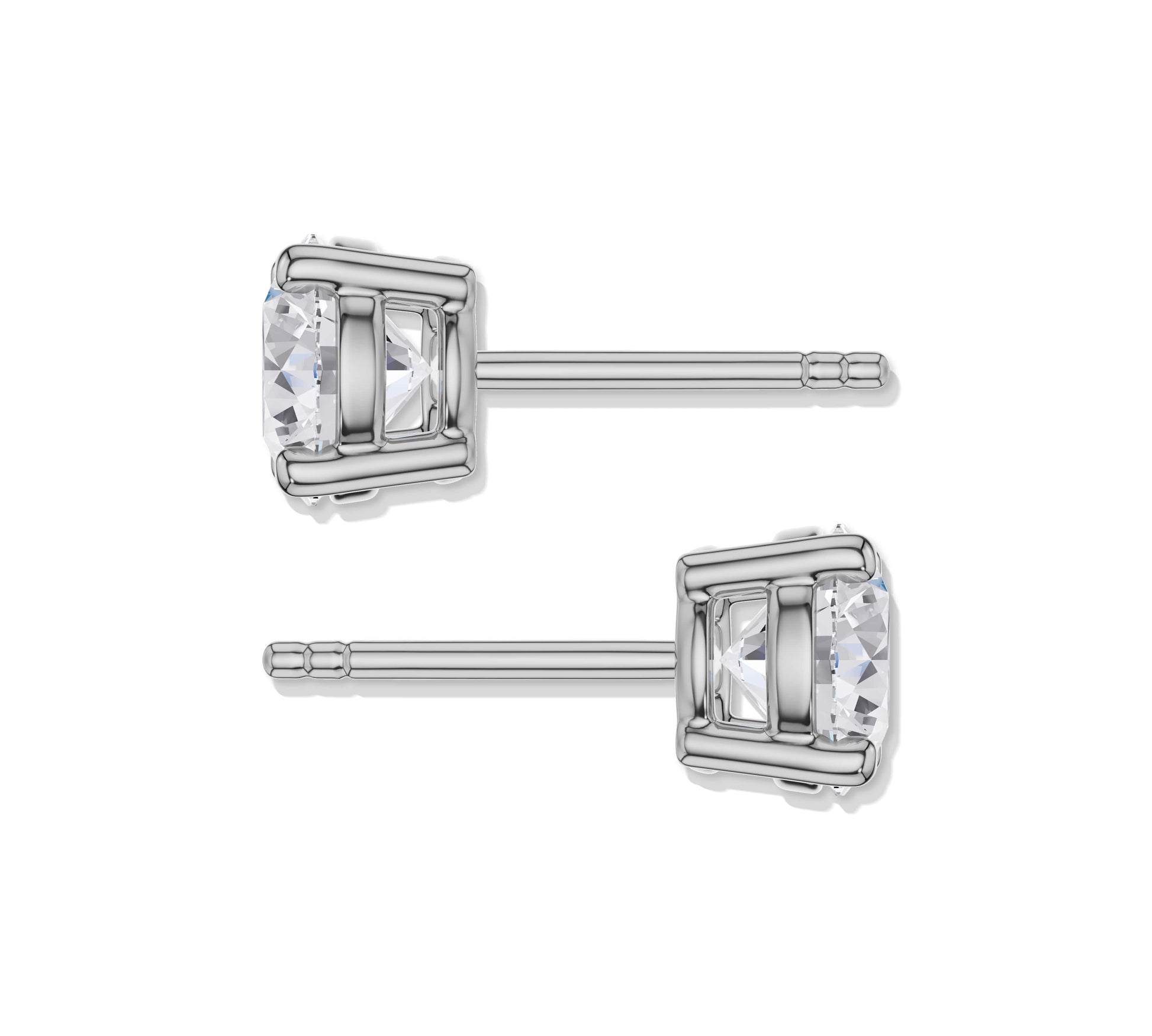 Timeless round yellow gold studs