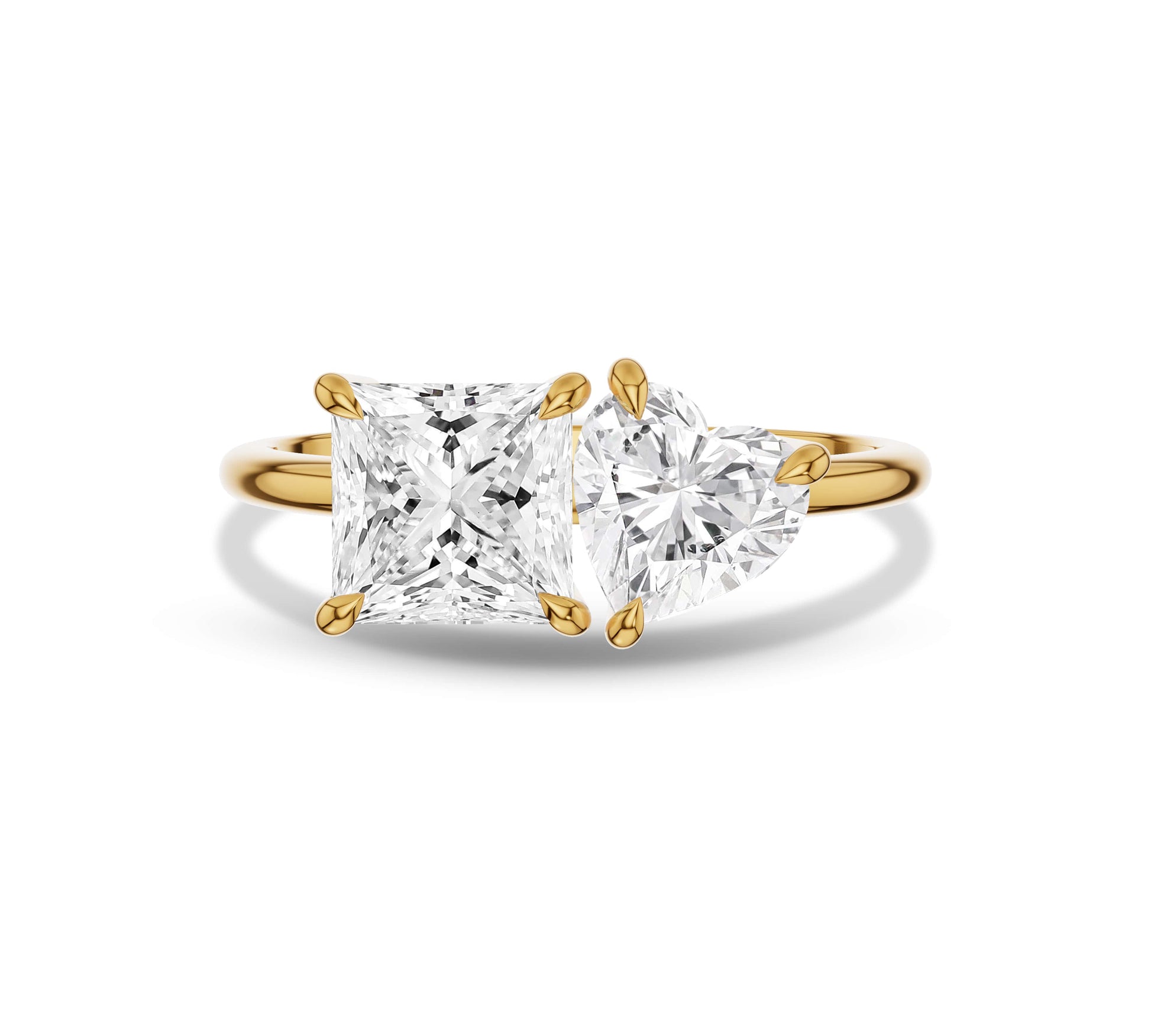 Yellow gold Toi et Moi ring with princess and heart shaped lab diamonds