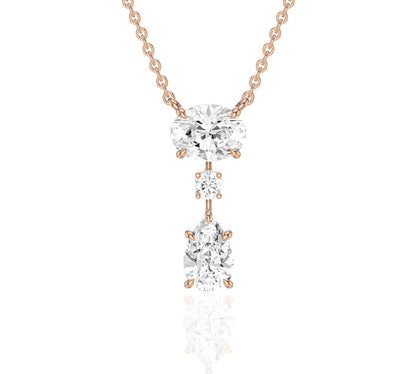 Elegant yellow gold diamond pendant
