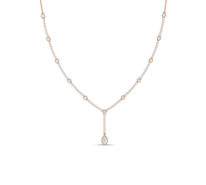 Delicate diamond necklace with pendant