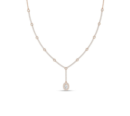 Elegant gold necklace with oval pendant drop for bridal styling