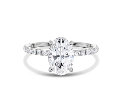Classic yellow gold engagement ring with lab grown diamond