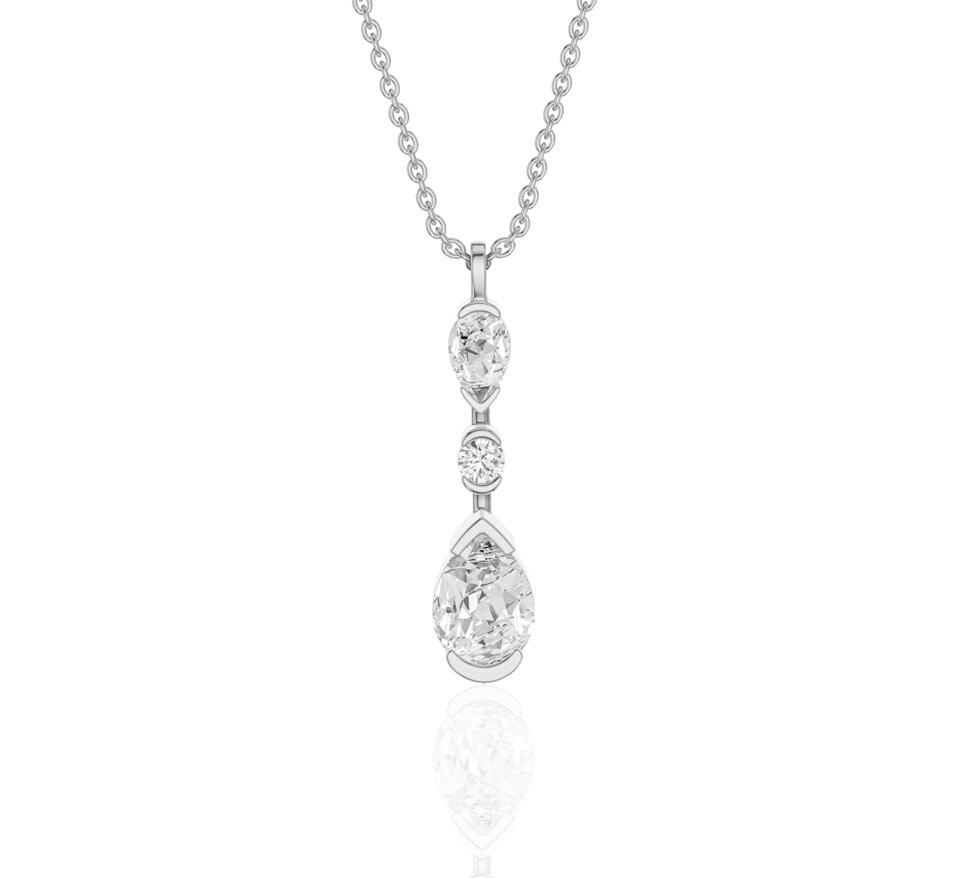 Gold chain with statement pendant
